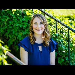 Meet your Posher, Hannah